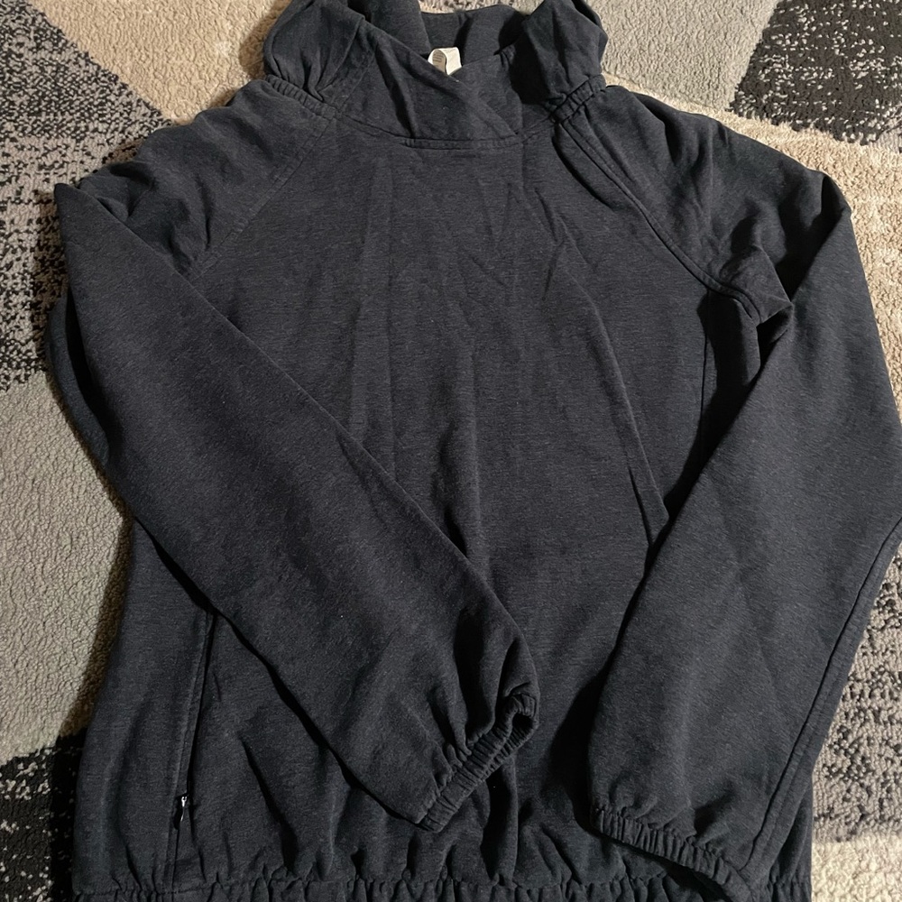 Lululemon sweatshirt